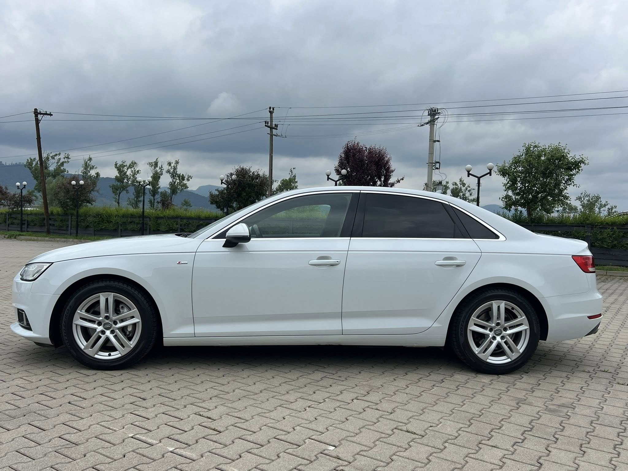 Audi A4 S line Quattro foto 4
